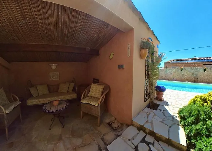Villa Bijou- Charming Traditional With Pool In Minervois *